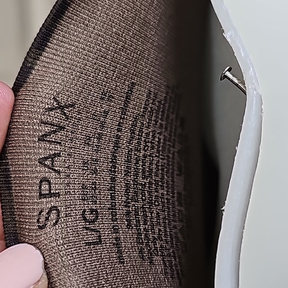 Spanx Seamless Look at me Now Leggings - Picture 8 of 8